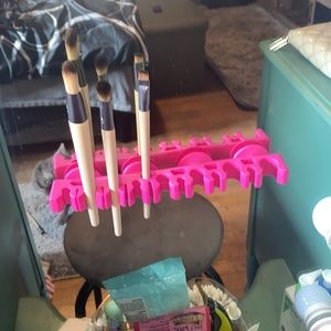 Makeup brush holder